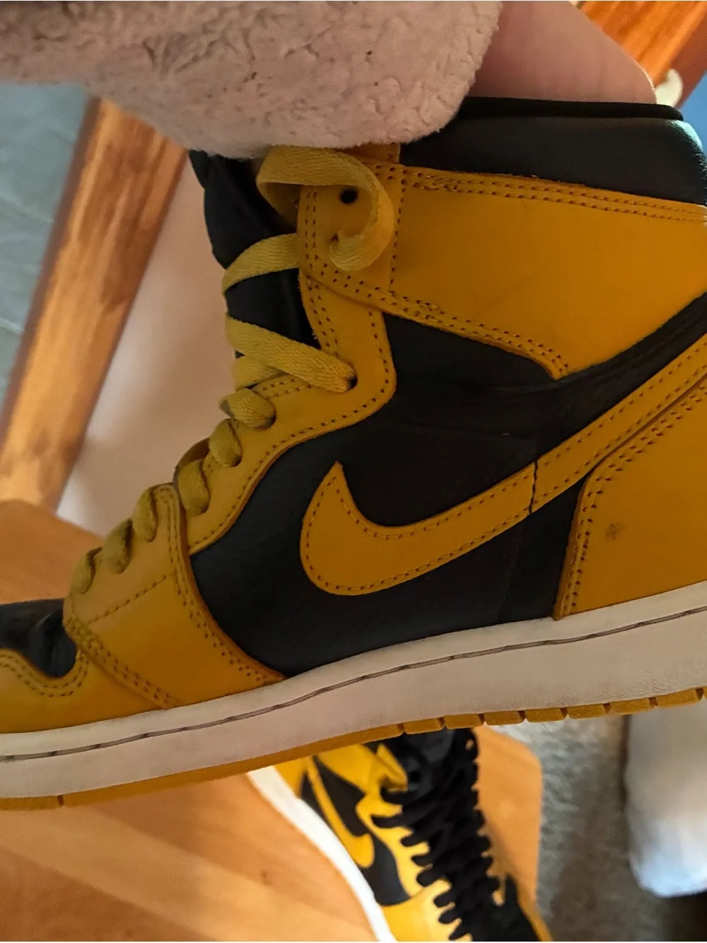 Nike Men’s High-Top Sneakers - Yellow & Black